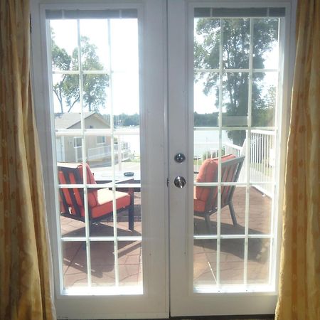 Bayside Inn & Waterfront Suites Kingston Pokoj fotografie