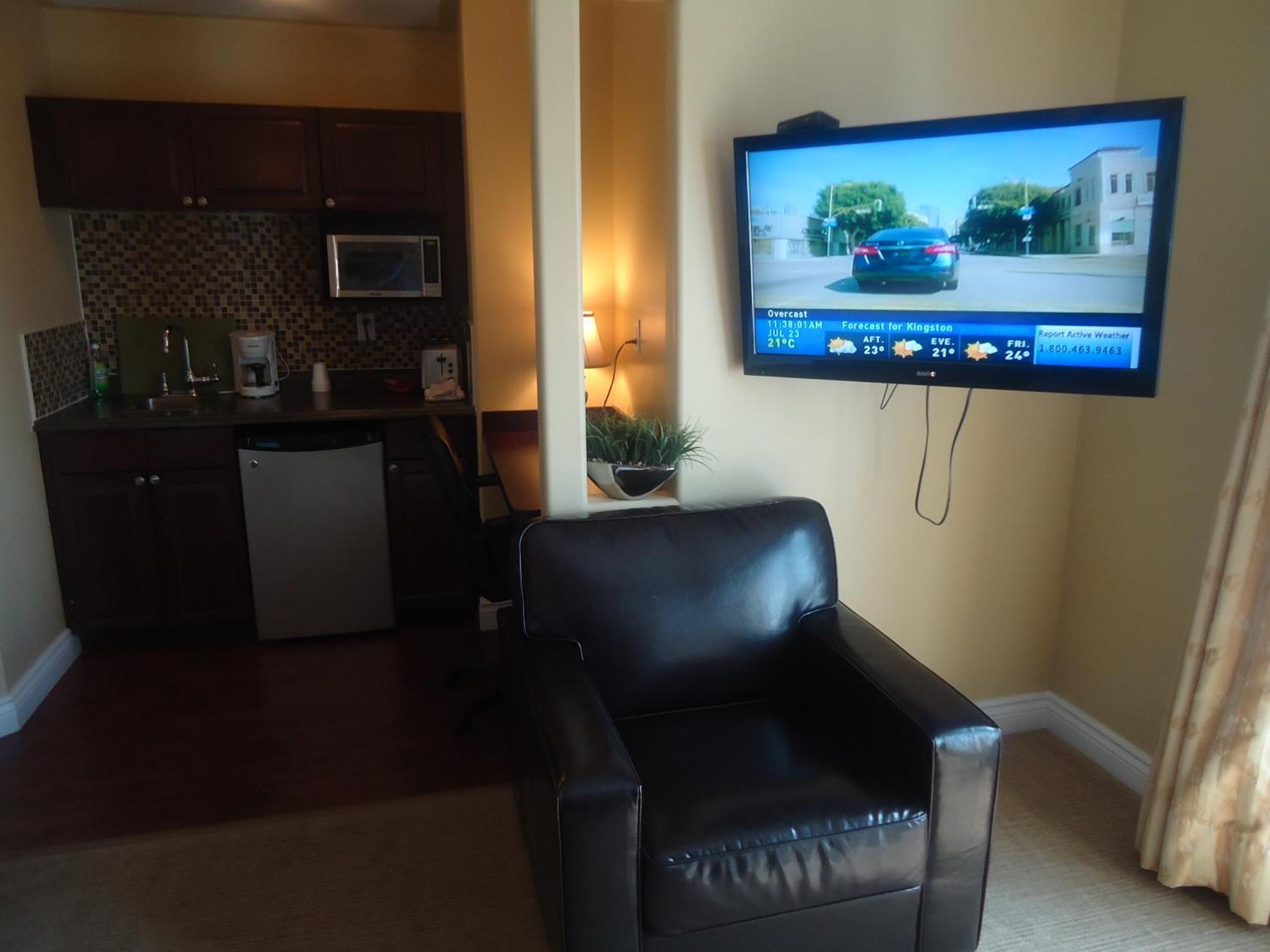 Bayside Inn & Waterfront Suites Kingston Pokoj fotografie