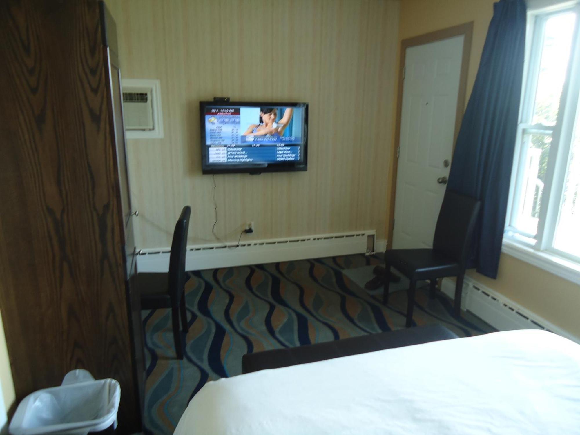 Bayside Inn & Waterfront Suites Kingston Pokoj fotografie